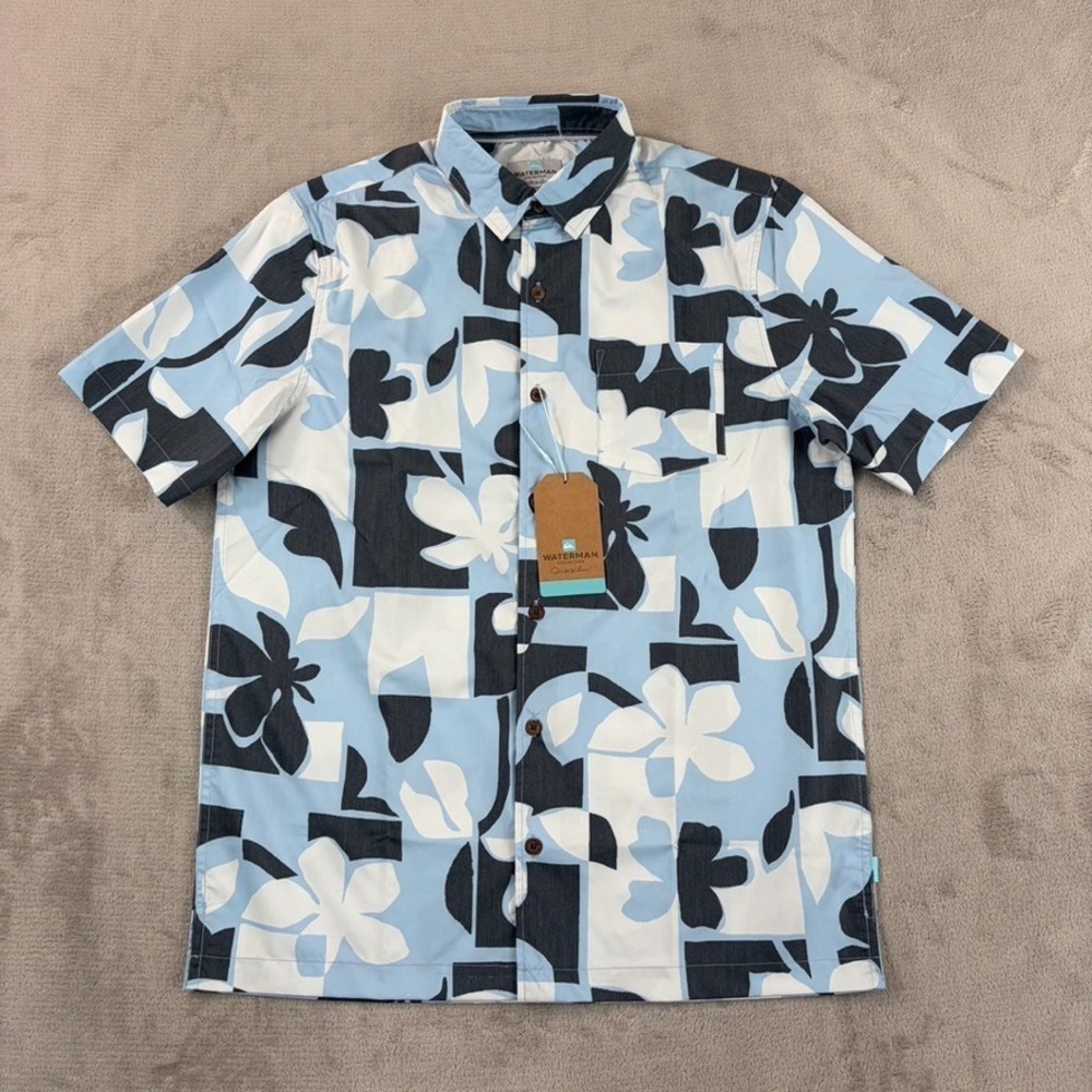 Quicksilverโ Waterman Collection Floral Hawaiian Shirt Men Small Skyway NWT $70